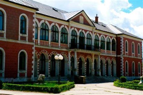 On The Road: Niksic | Montenegro, Serbia, Mansions