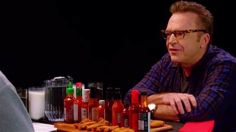 Watch Hot Ones S03e18 Tom Arnold Melts Down While Eating Free Tv Tubi