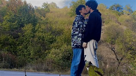 Casal gay comete suicídio na Armênia devido à intolerância