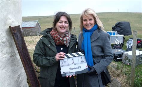 Shetlands New Star Ashley Jensen Shares First Look At Season 8 Hello