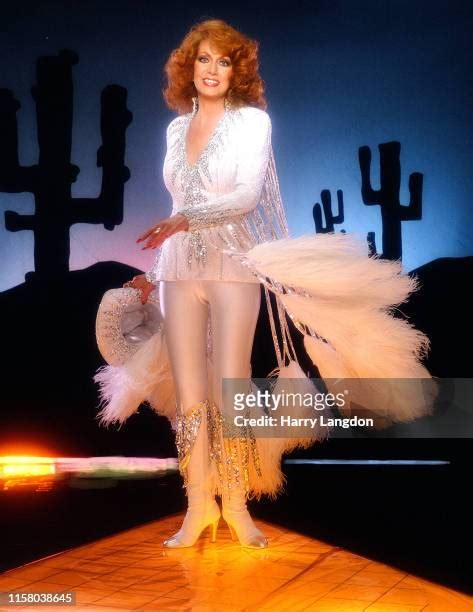 585 Dottie West Photos And High Res Pictures Getty Images