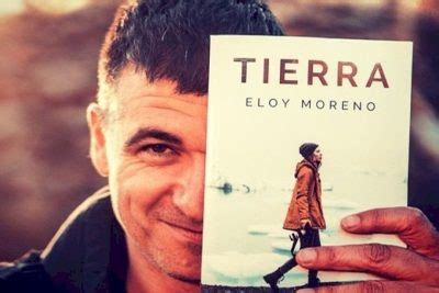 Tierra de Eloy Moreno Título del libro y autor