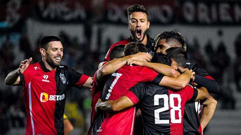 Melgar Viaja Para Enfrentar A Patronato Por La Copa Libertadores