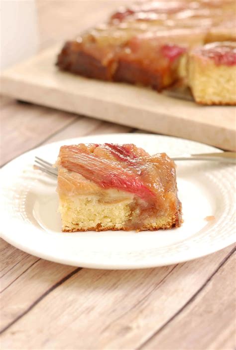 Rhubarb Upside Down Cake With Ginger Baking Sense®