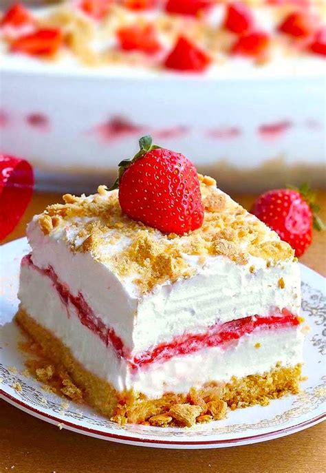 Easy No Bake Strawberry Cheesecake Lasagna Recipe Maria S Kitchen