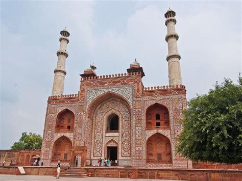 Tour A Piedi Delle Gemme Nascoste Del Patrimonio Di Agra Getyourguide