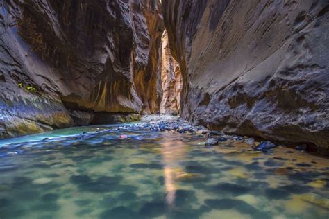 Hiking The Zion Narrows A Complete Guide Bearfoot Theory