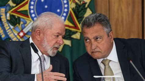 Lula já escolheu o novo presidente da Petrobras Iminente troca de Jean