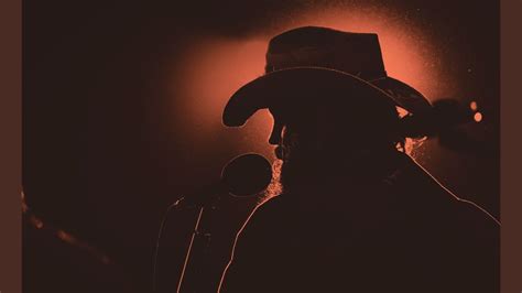 Chris Stapleton Announces New Album Higher Shares White Horse