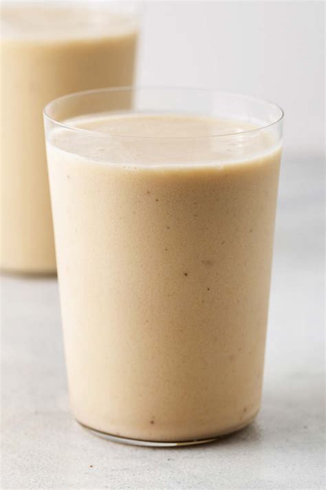 Simple Banana Smoothie - Smoothies and Shakes