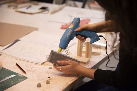 Introducci N Al Taller De Maquetas Y Prototipos M Ster En Disseny Gr Fic