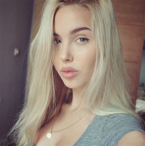 Israeli Soldier And Model Maria Domark Is Taking Over Social Media With Her Curvy Figure Ph