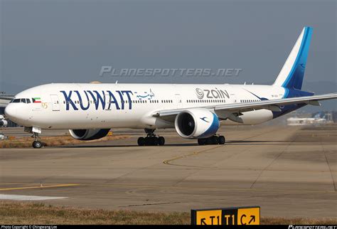 K Aoh Kuwait Airways Boeing Er Photo By Chingwang Lee Id