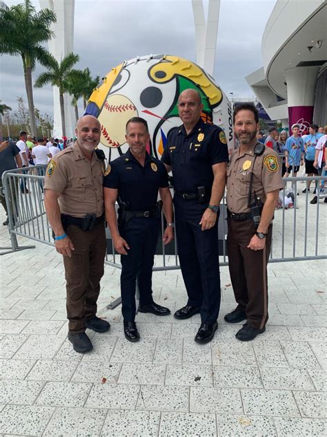 Miami Dade Police On Twitter Rt Majorfrankf Teamwork Thoughtful