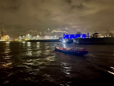 Lichterfahrt Im Hamburger Hafen