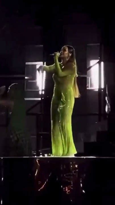 Rihanna Lights Up India A Spectacular 6m Performance At Mukesh Ambani