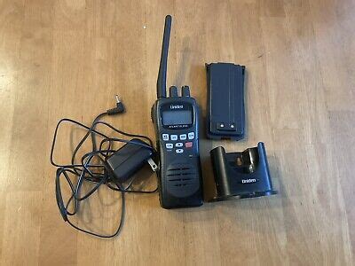 Uniden Atlantis 250 VHF Handheld Marine Radio Transceiver Works Great