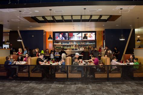 Austin.com Giveaway: Bowling and Eats at Austin's Park 'n Pizza