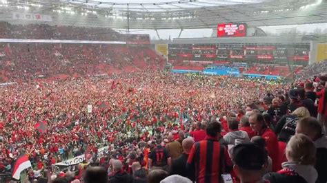 Bayer Leverkusen Goleia E Conquista Seu Primeiro T Tulo Da Bundesliga