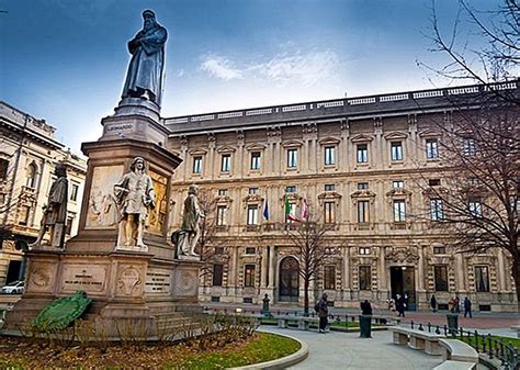 7 от 10 портрета в галерията на славата на „Ла Скала“ са на българи