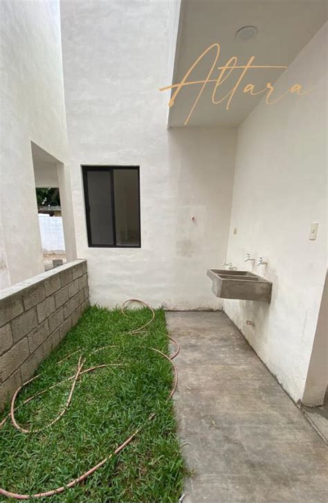 ALTARA REAL ESTATE Casa En Venta En Laguna De La Puerta HERMOSA