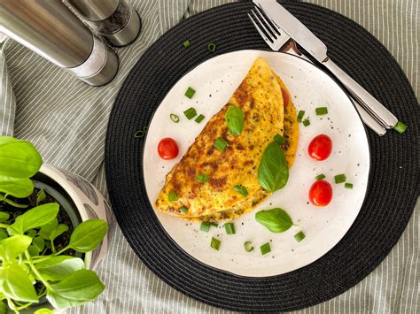 Omelette mit buntem Gemüse super einfach