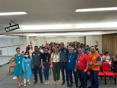 Medalhista olímpico Sandro Viana realiza palestra para alunos de