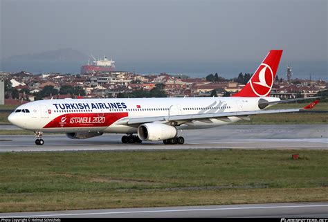 Tc Jni Turkish Airlines Airbus A Photo By Helmut Schnichels Id