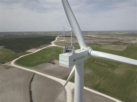 Iberdrola ha iniciado la puesta en marcha del complejo eólico Herrera