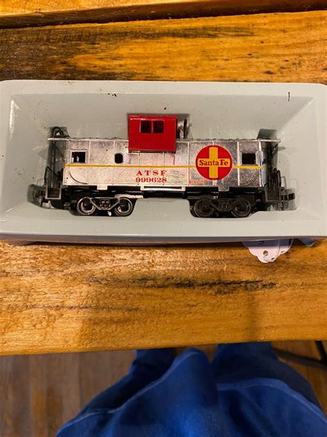 Bachmann Santa FE Wide Vision Caboose ATSF 999628 CE 6 HO Scale RARE