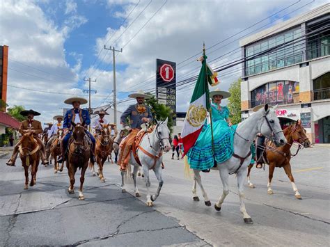 Celebran Desfile Masivo En Atizap N De Zaragoza Para Conmemorar