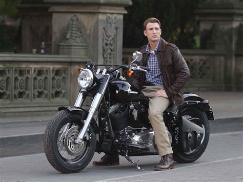 Chris Evans On Motorbike Harley Davidson Motorcycles Classic Harley