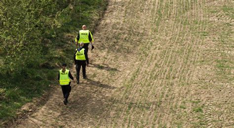 Kontrterroryści WOT policja i straż Wznowiono poszukiwania 3 5