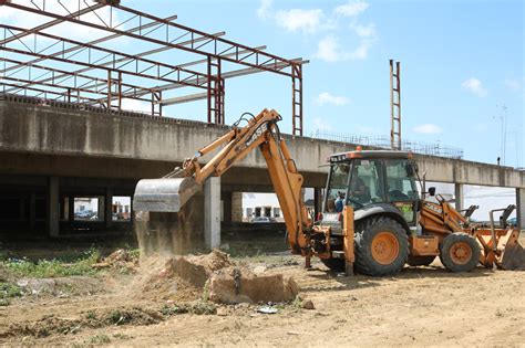 Ante El Abandono Del Edificio El Ayuntamiento Inicia Las Obras De