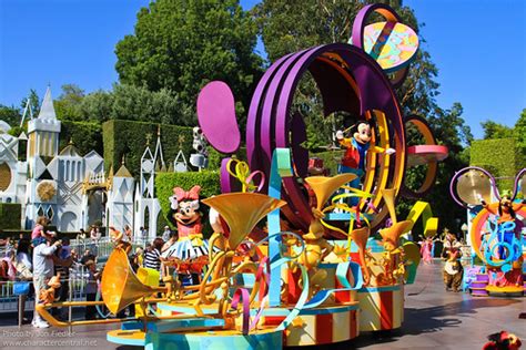 Mickey's Soundsational Parade at Disney Character Central