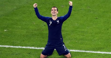 Antoine Griezmann Pourquoi Le Joueur Joue T Il En Manches Longues