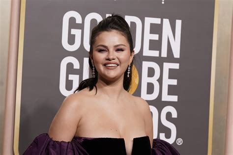 Ist Das Echt Selena Gomez S Ngerin Sieht Pl Tzlich Ganz Anders Aus