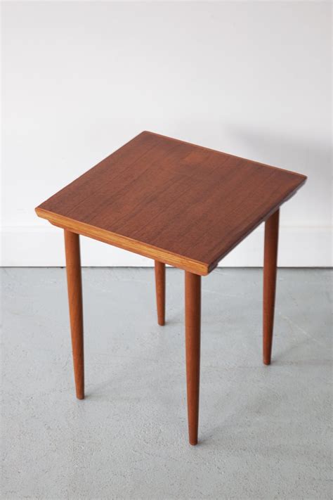 D Nischer Mid Century Beistelltisch Aus Teak Er Bei Pamono Kaufen