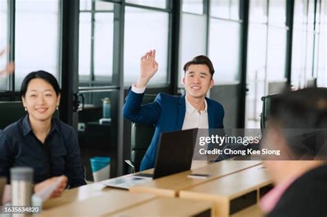 6,117 Employee Asking Questions Stock Photos, High-Res Pictures, and ... 