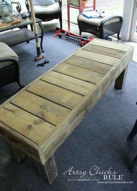 DIY Outdoor Bench from Recycled Wood