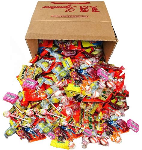 Assorted Classic Candy Box | Amazon Halloween Candy 2018 | POPSUGAR Family Photo 9