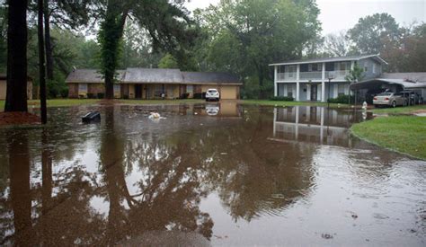 Hurricane Francine Brings Rain And Flooding To Mississippi