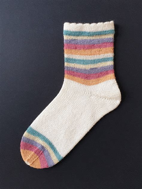 Gr Ndl Hot Socks Color Sockenwolle F R Perfekte Ringel Knitters Heaven