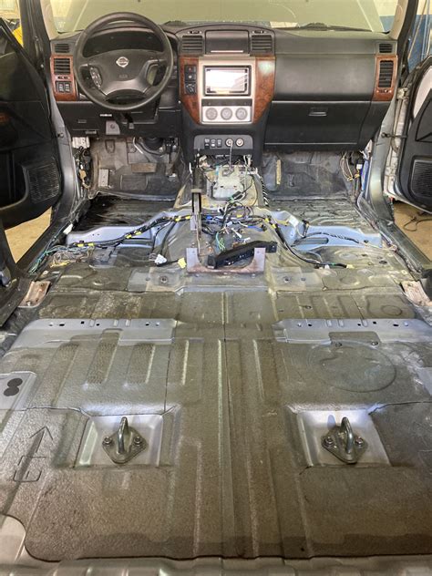 Салон и его переделки. — Nissan Patrol (Y61), 4,3 л, 2005 года | тюнинг ...