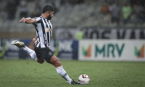 Hulk dita regra no Atlético MG e motiva elenco para final contra o