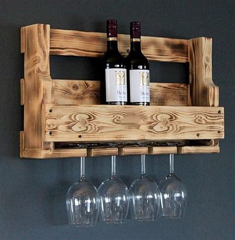 Weinregal aus Holz für Wand mit Gläserhalter Braun geflammt