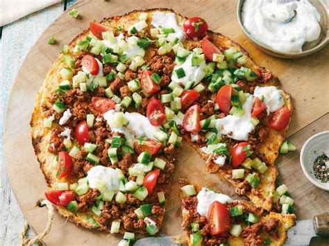 Türkische Blumenkohl Pizza mit Hackfleisch Rezept EAT SMARTER