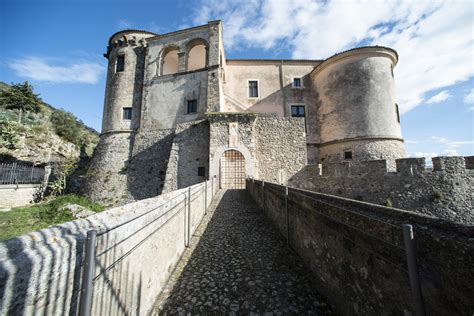 Castello Pandone Di Venafro Castelli Del Molise Molise Turismo