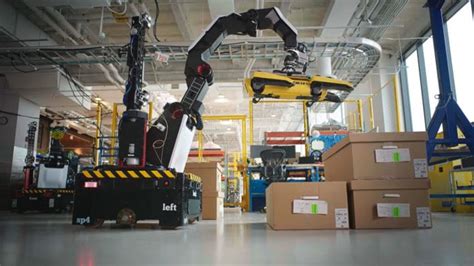 Boston Dynamics Unveils New Warehouse Robot For More Efficient Operations