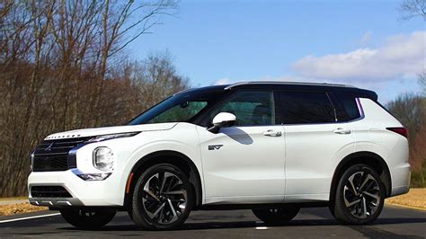 The Mitsubishi Outlander PHEV is an Improvement Over the Conventional ...